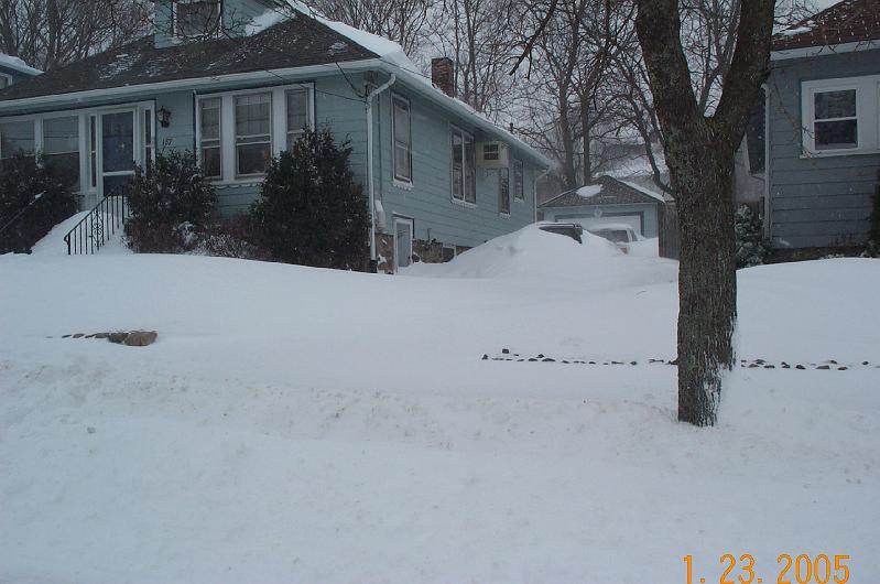 DCP_3141.JPG - Snow plow anyone... anyone at all! Help!